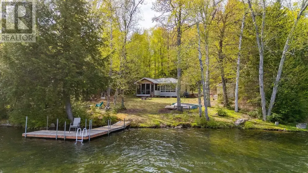 1066 Buckskin Lake Road, Highlands East (Monmouth)